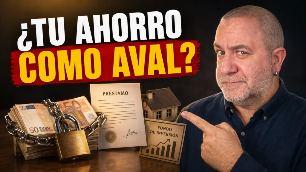 Javier Fuentes señalando un préstamo respaldado por ahorros bloqueados para explicar el riesgo de pignorar una inversión y perder liquidez.